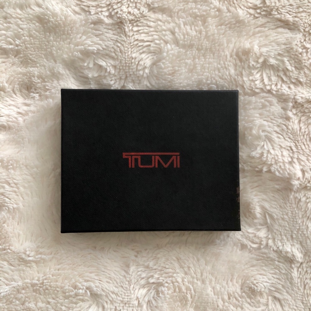 TUMI Modernist leather wallet